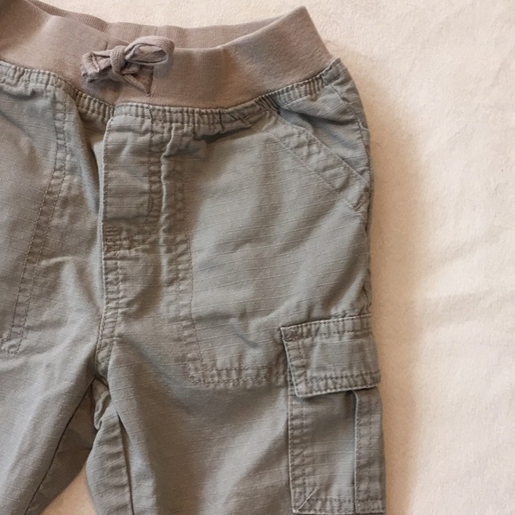 🎀Toughskins Toddler Khaki Cargo Pants - Picture 2 of 4